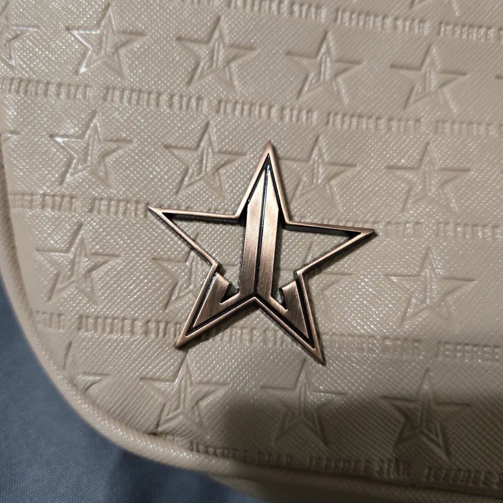 Jeffree Star Fanny Pack Bag Nude/blush Cross Body Bag New Belt Bag Buckle Clasp